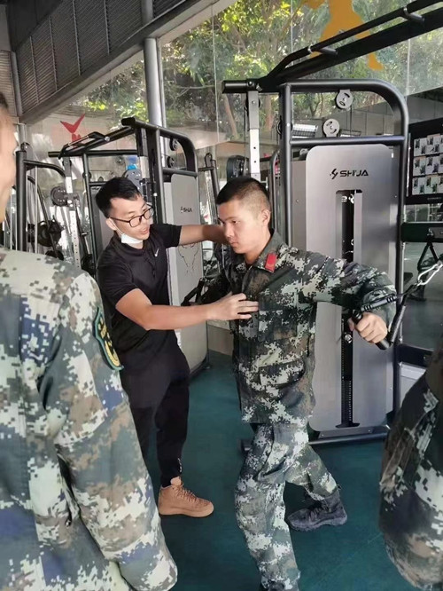 承建的烟台某军警系统部队健身房落成交付使用，军人部队健身解决方案，从体能发展、